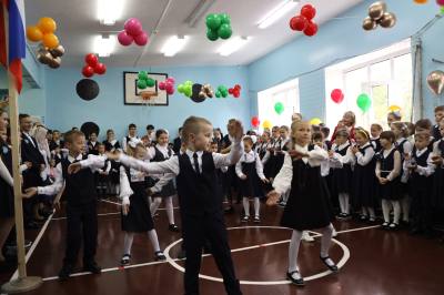 В школах Нижневартовска прозвенели первые звонки В школах Нижневартовска прозвенели первые звонки